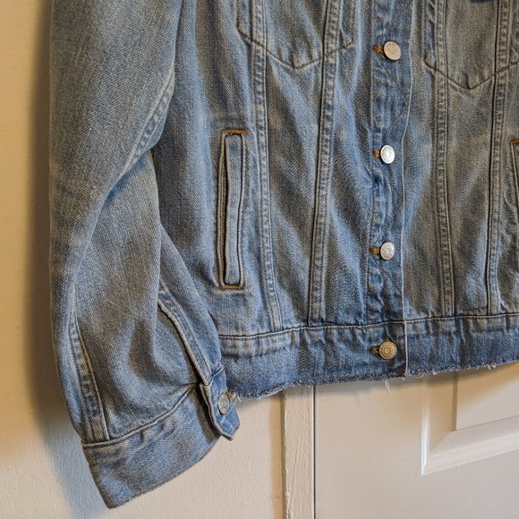 Madewell Distressed Denim Jacket - Picture 9 of 10